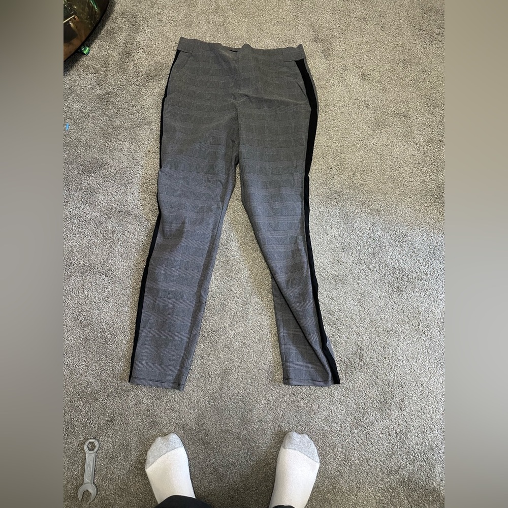 Simple Vera Wang Dress Pants (Skinny)